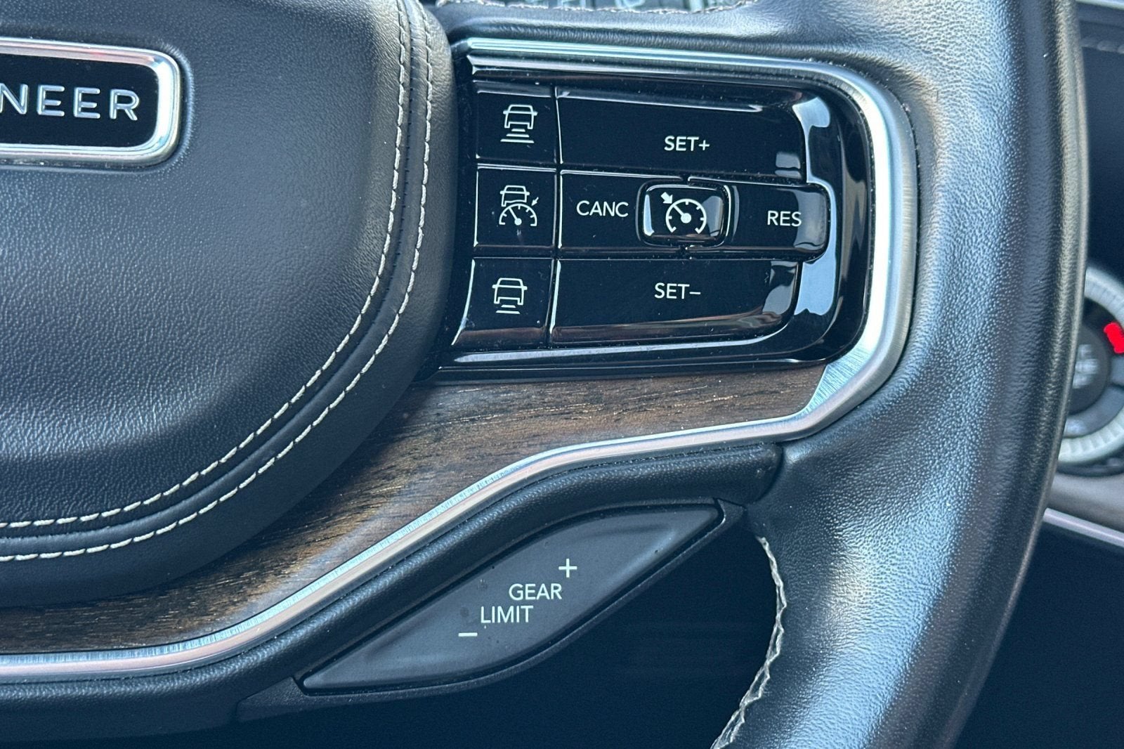 2023 Jeep Grand Wagoneer Series II