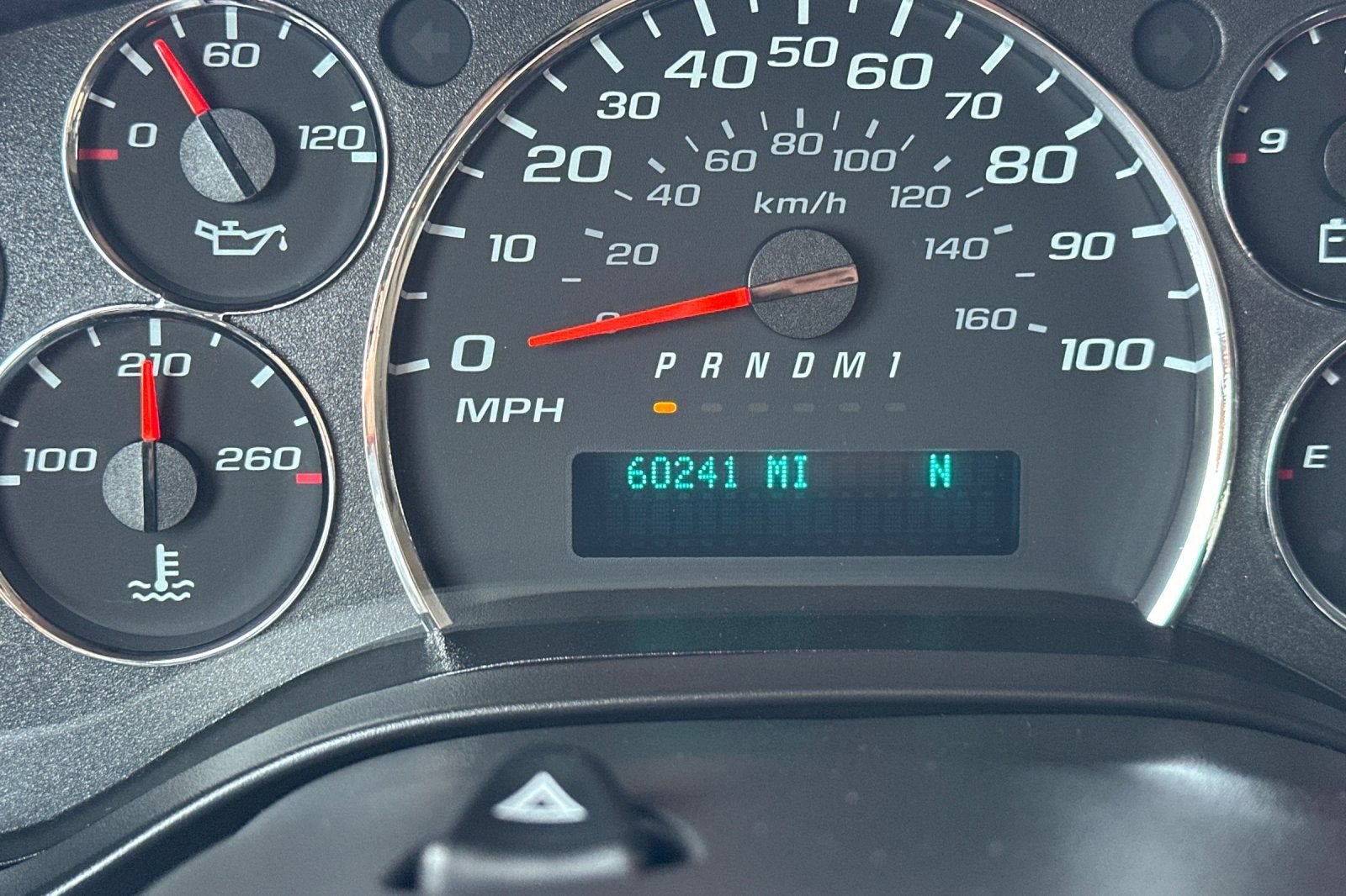 2024 Chevrolet Express Passenger 3500 1LT