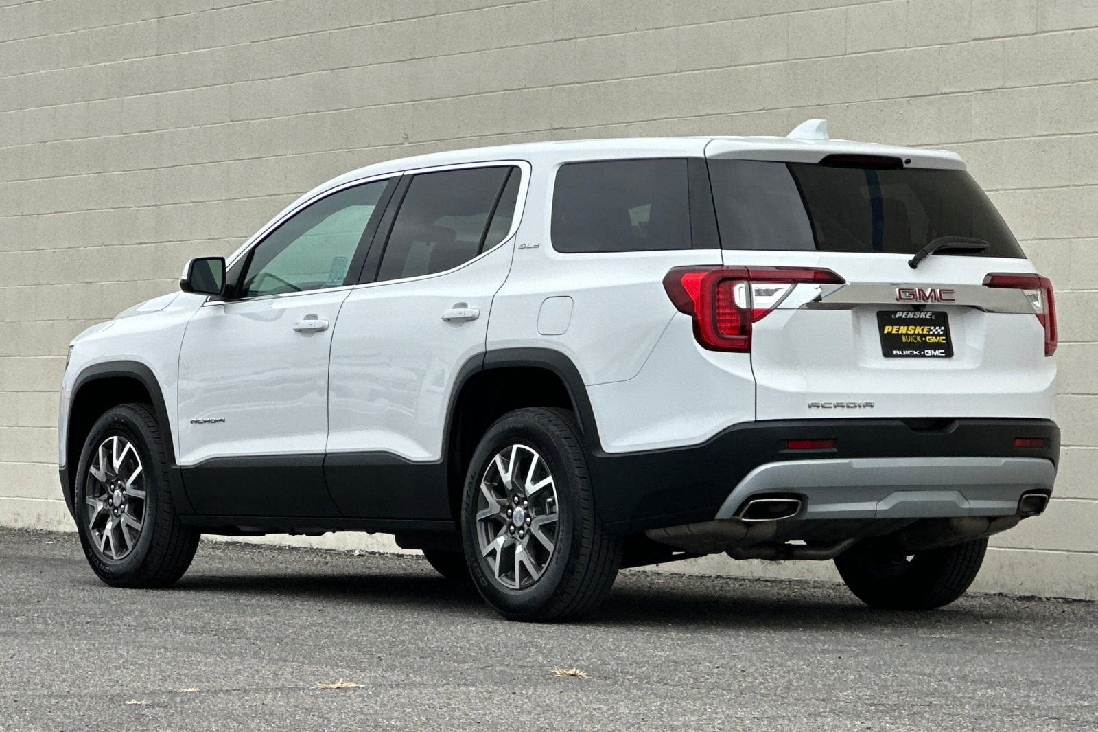 2023 GMC Acadia SLE