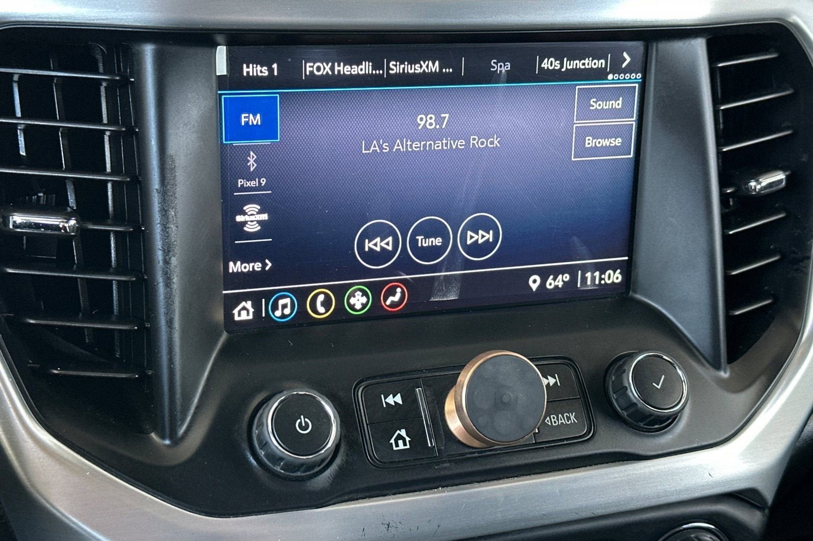 2020 GMC Acadia SLE