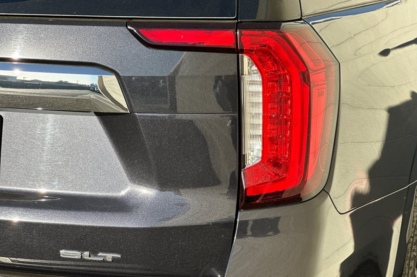 2023 GMC Yukon XL SLT