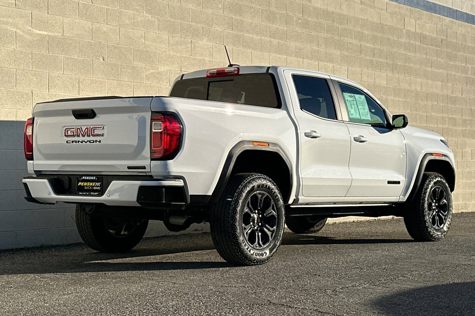 2024 GMC Canyon Elevation