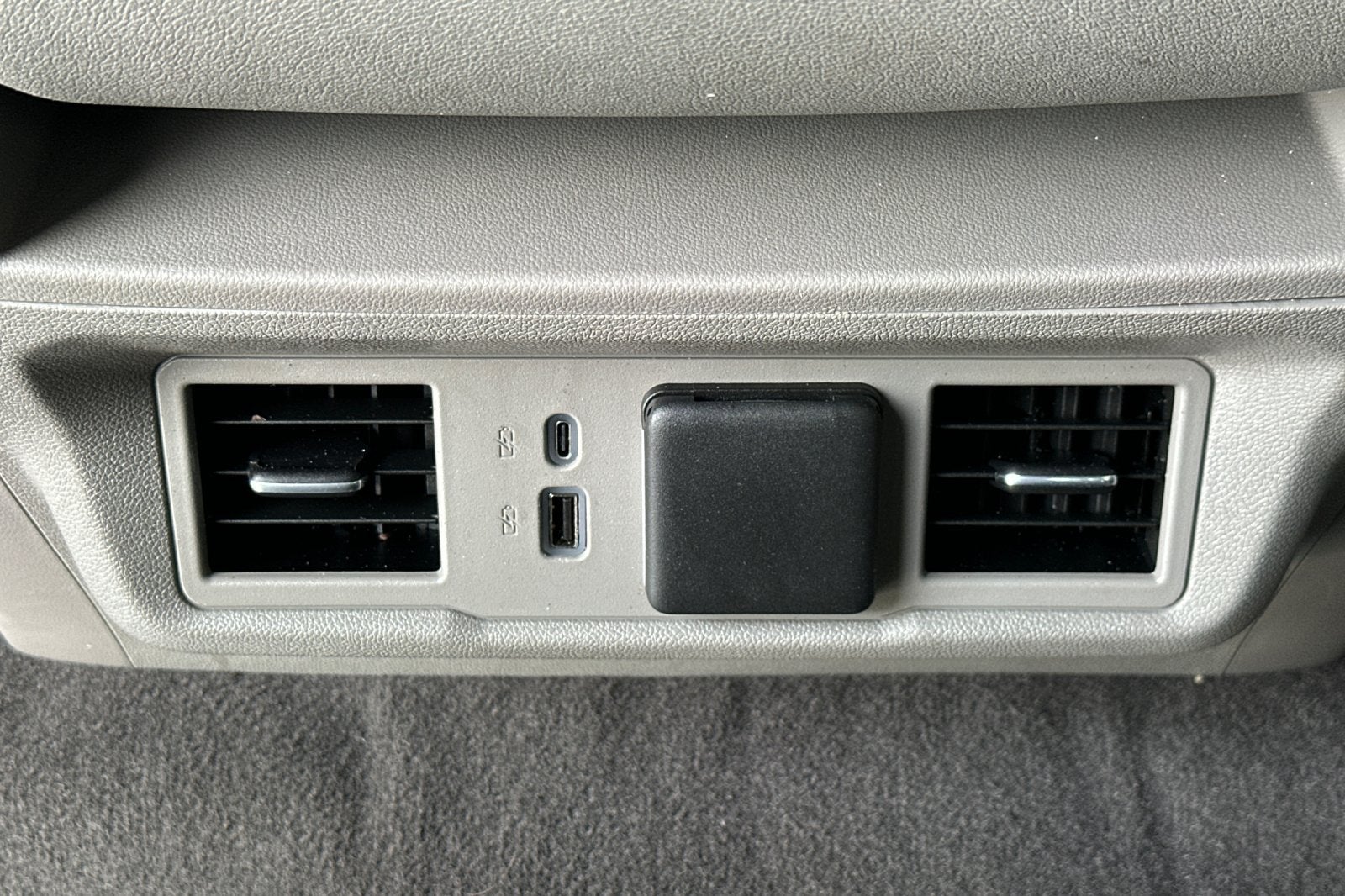 2026 GMC Sierra 1500 SLT - Photo 15
