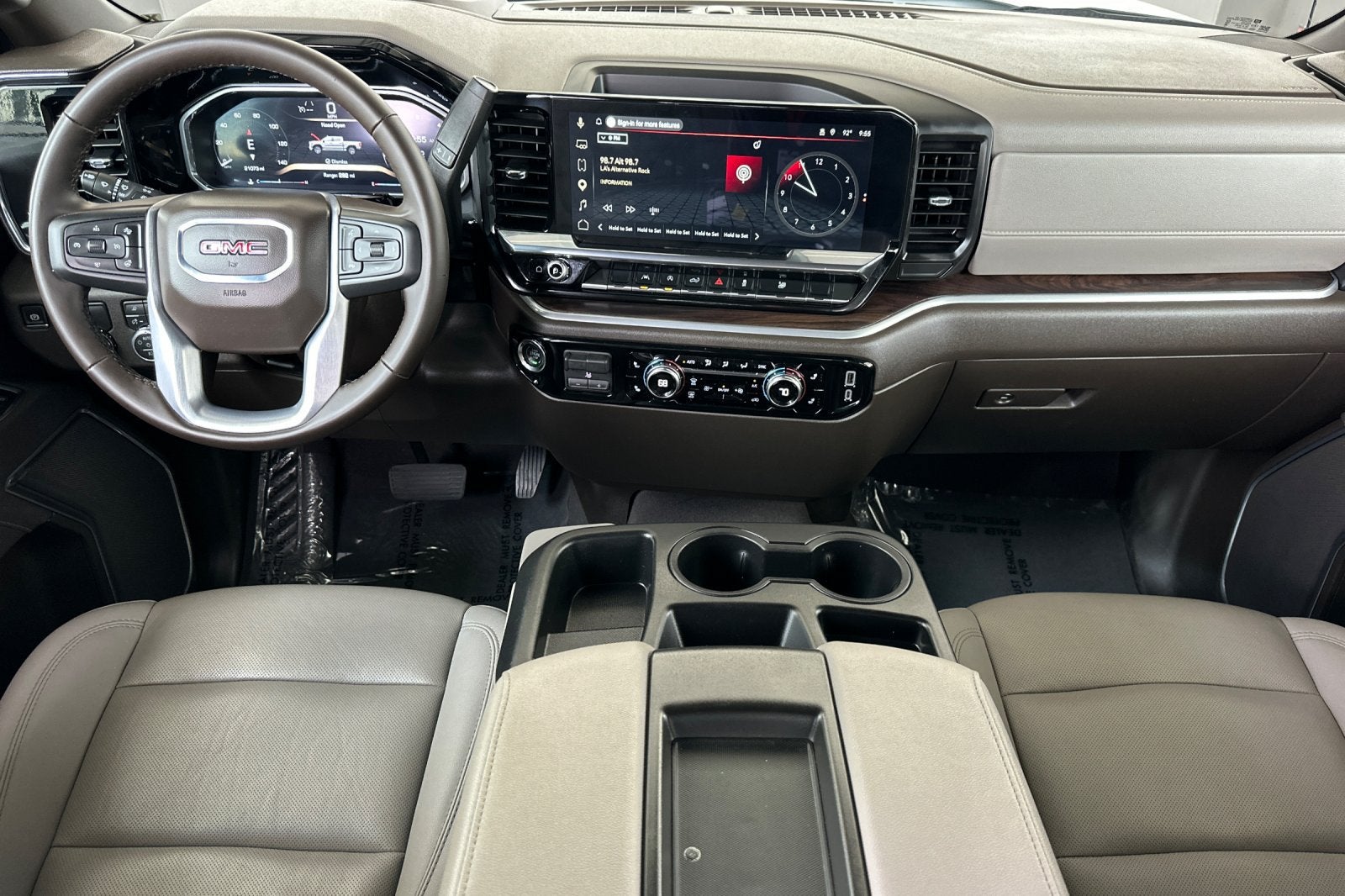 2026 GMC Sierra 1500 SLT - Photo 16