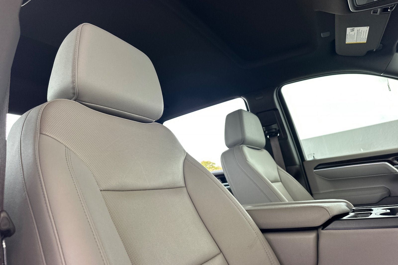 2026 GMC Sierra 1500 SLT - Photo 20