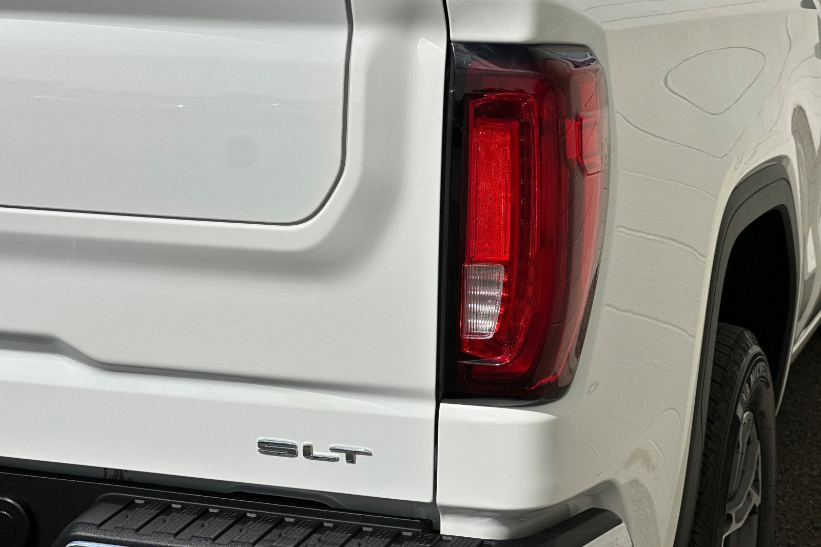 2026 GMC Sierra 1500 SLT - Photo 37