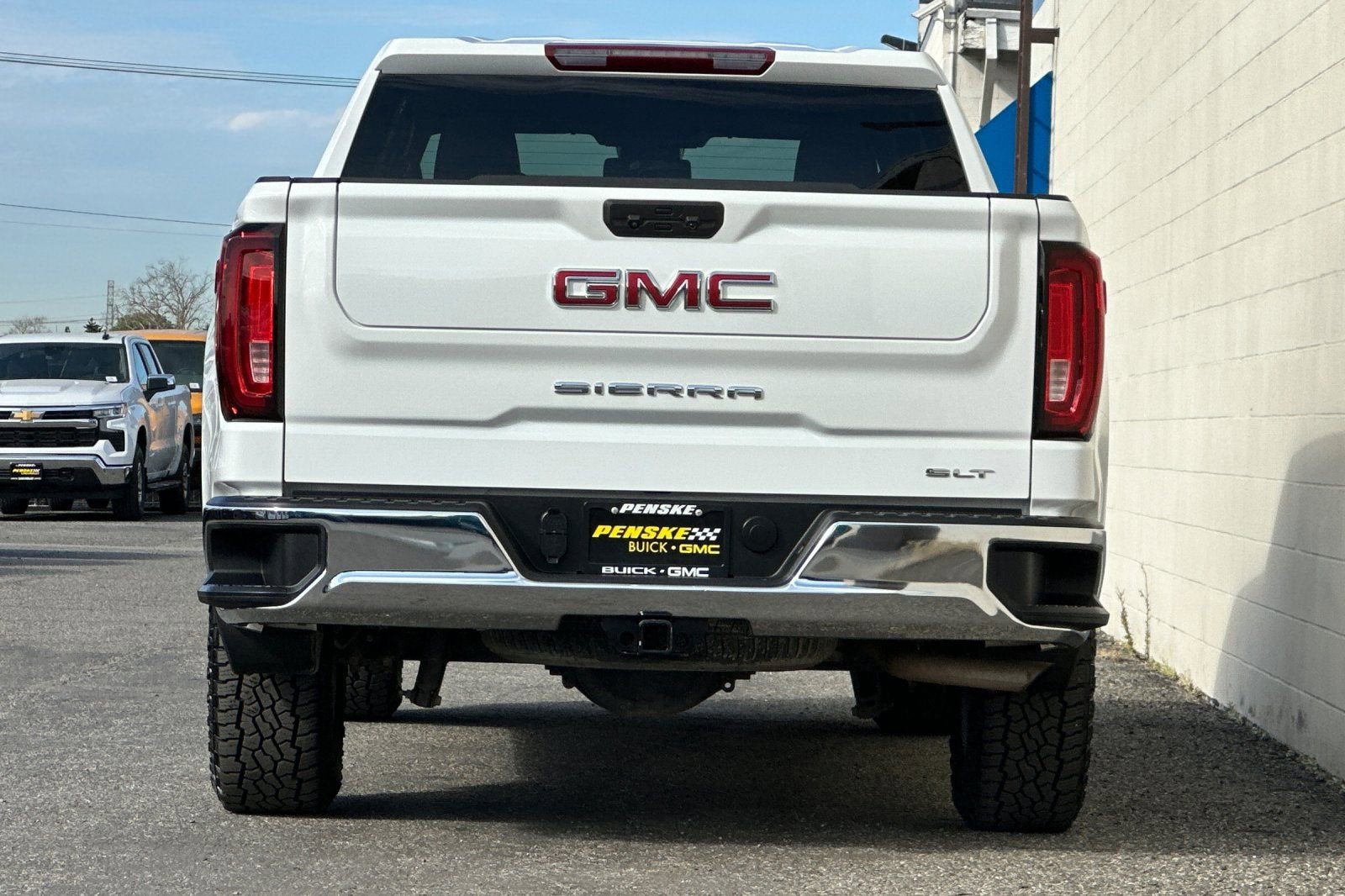 2025 GMC Sierra 1500 SLT