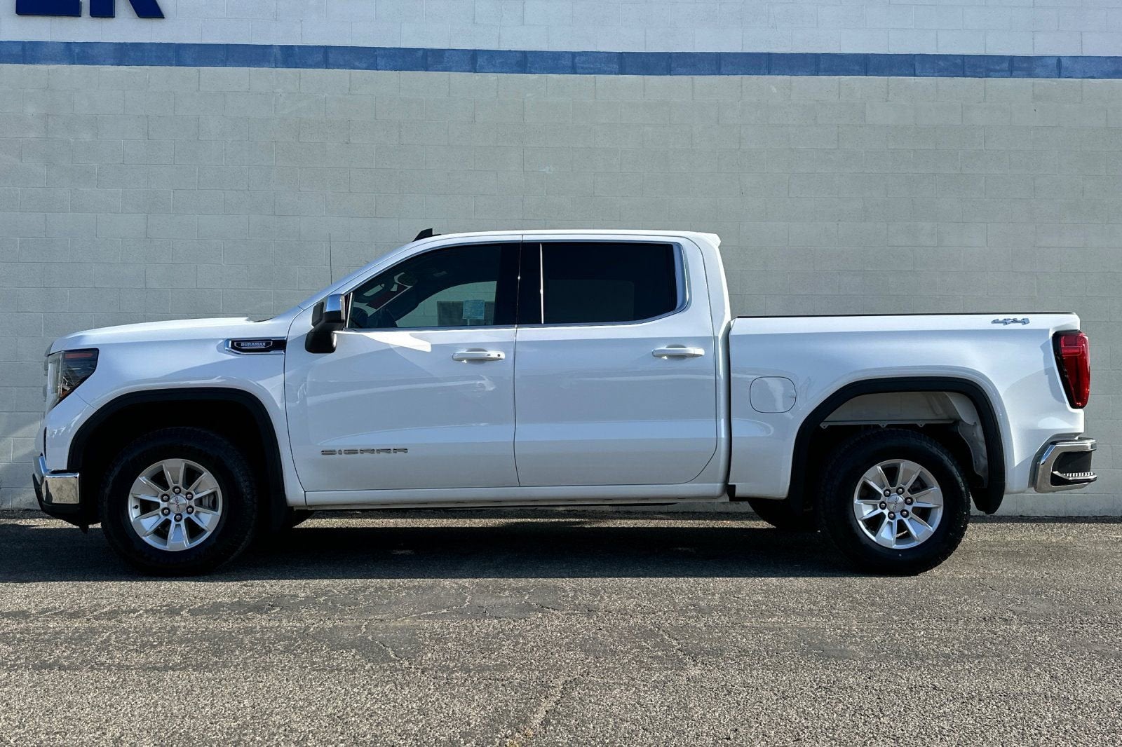 2023 GMC Sierra 1500 SLE