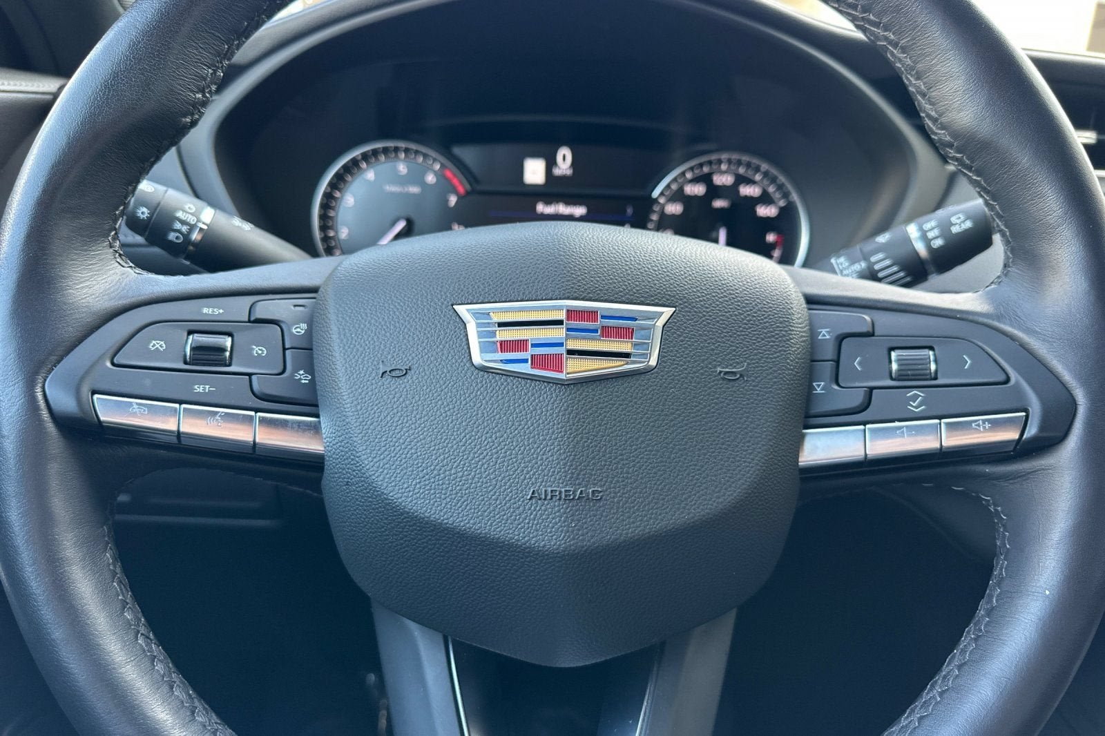2023 Cadillac XT4 FWD Premium Luxury