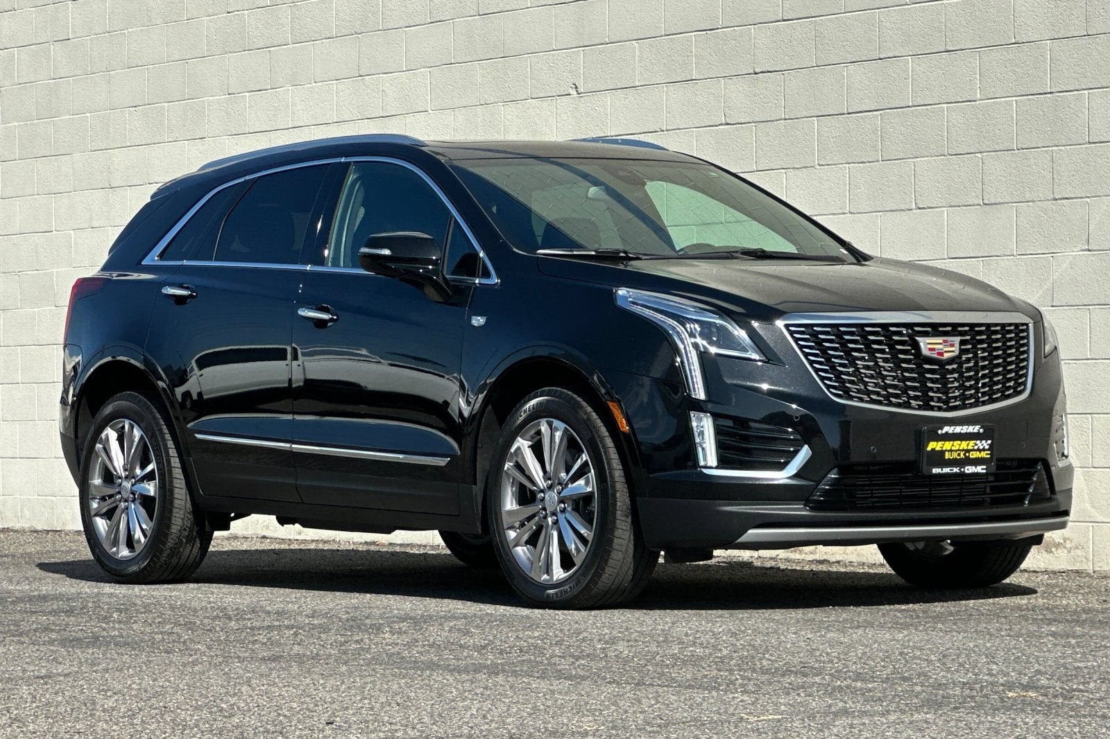 2023 Cadillac XT5 FWD Premium Luxury
