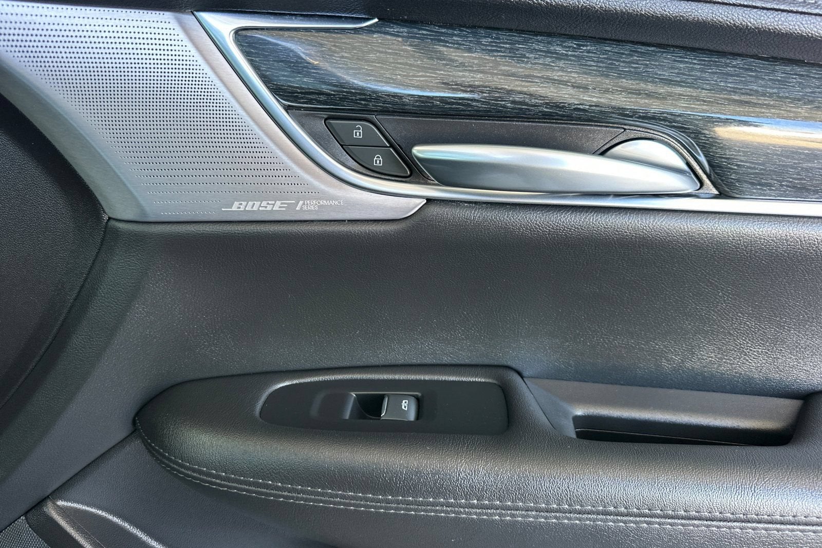 2023 Cadillac XT5 FWD Premium Luxury