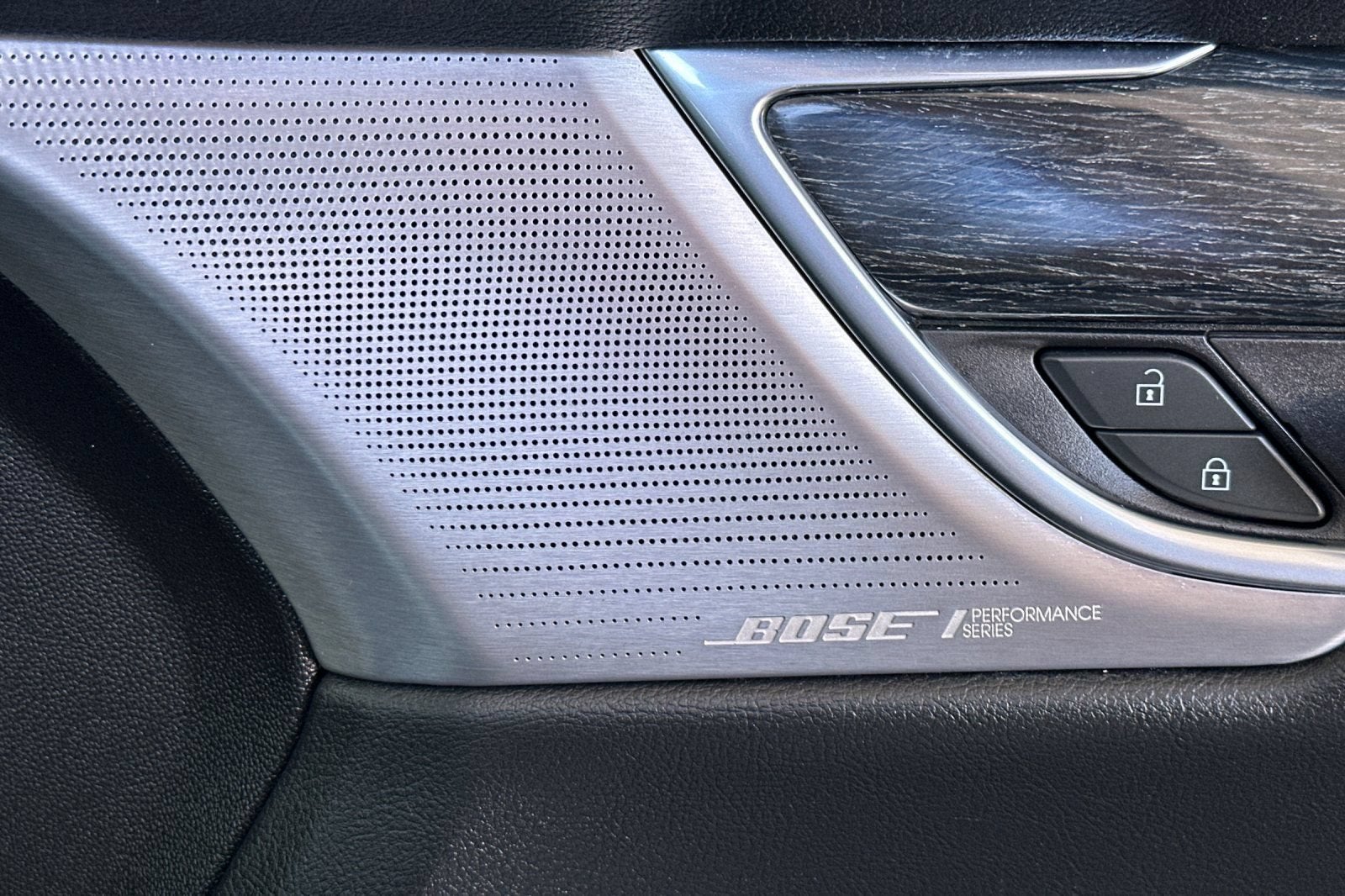 2023 Cadillac XT5 FWD Premium Luxury