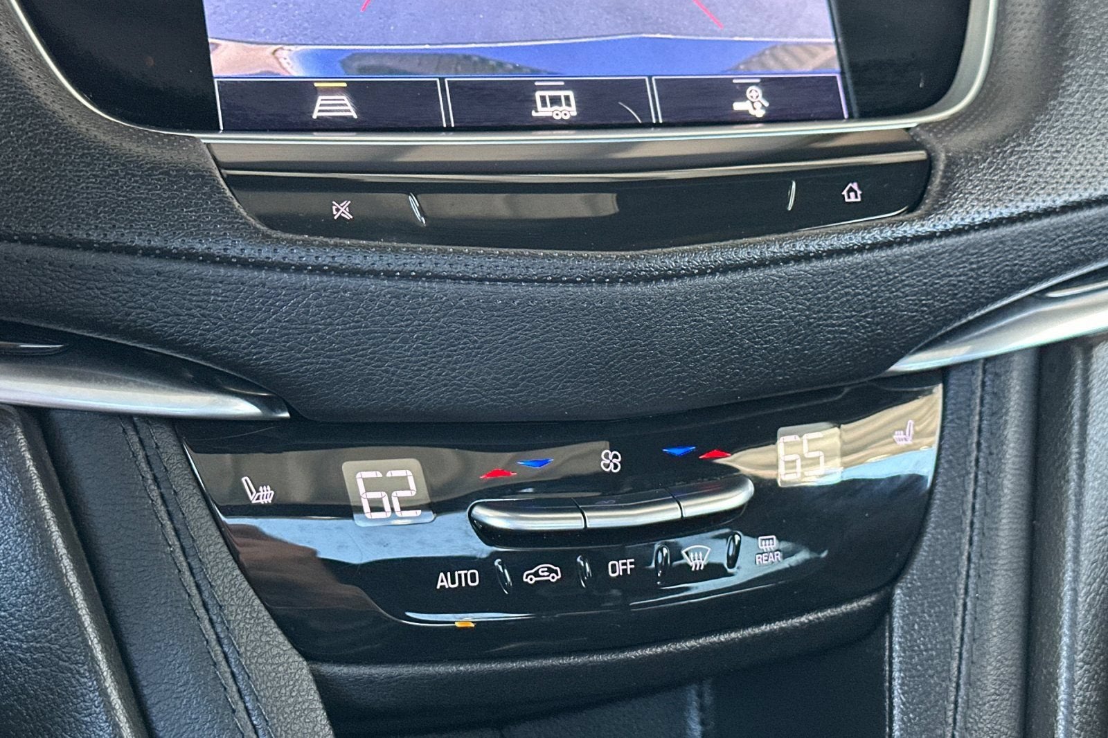 2023 Cadillac XT5 FWD Premium Luxury