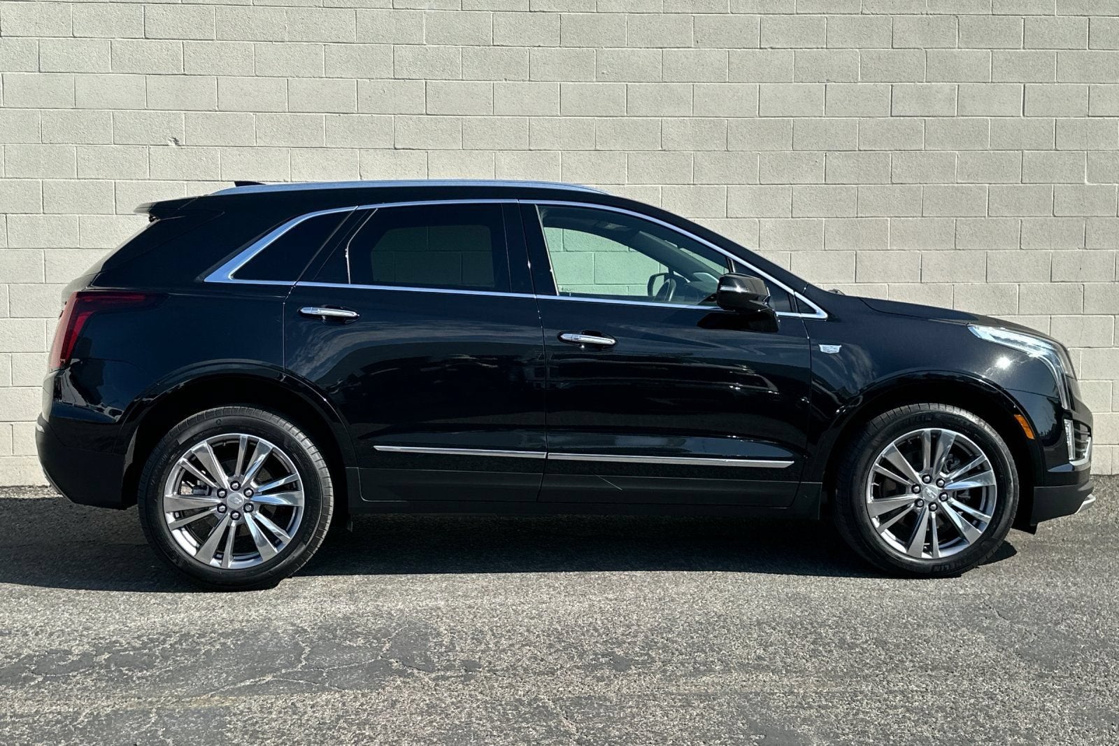 2023 Cadillac XT5 FWD Premium Luxury