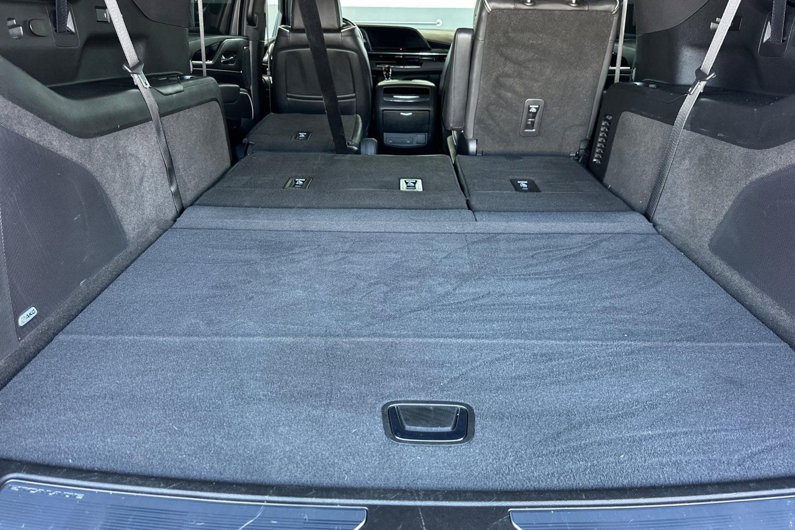 2024 Cadillac Escalade ESV Sport - Photo 18
