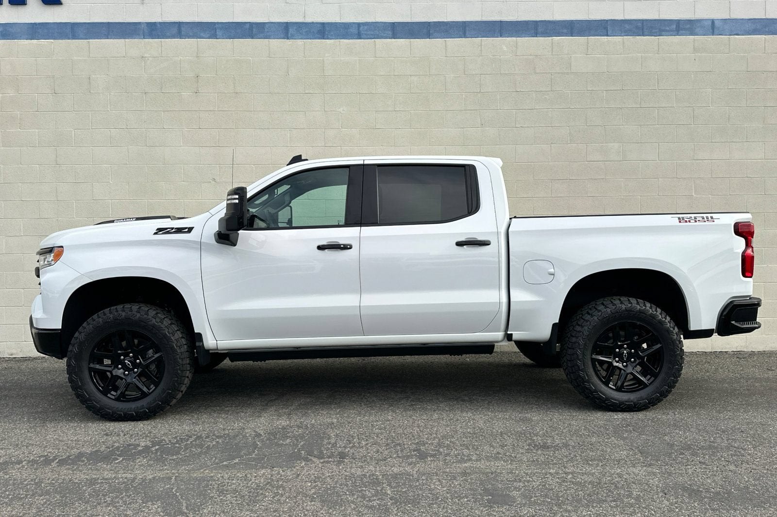 2025 Chevrolet Silverado 1500 LT Trail Boss