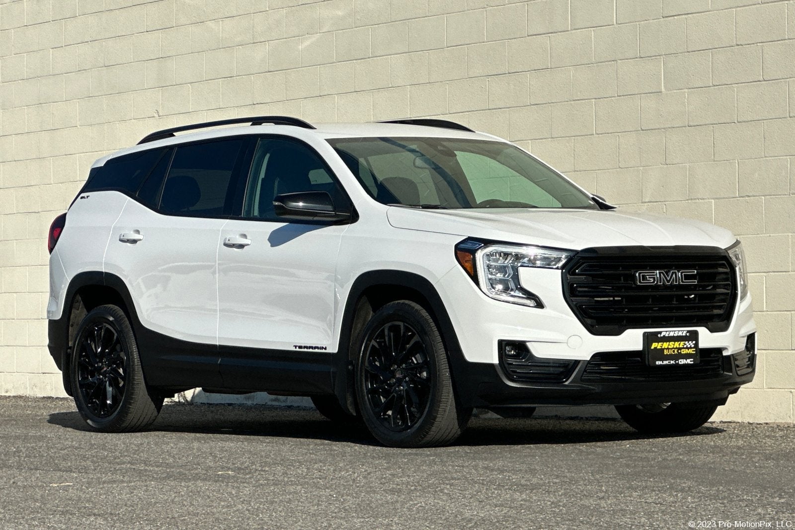 2024 GMC Terrain SLT