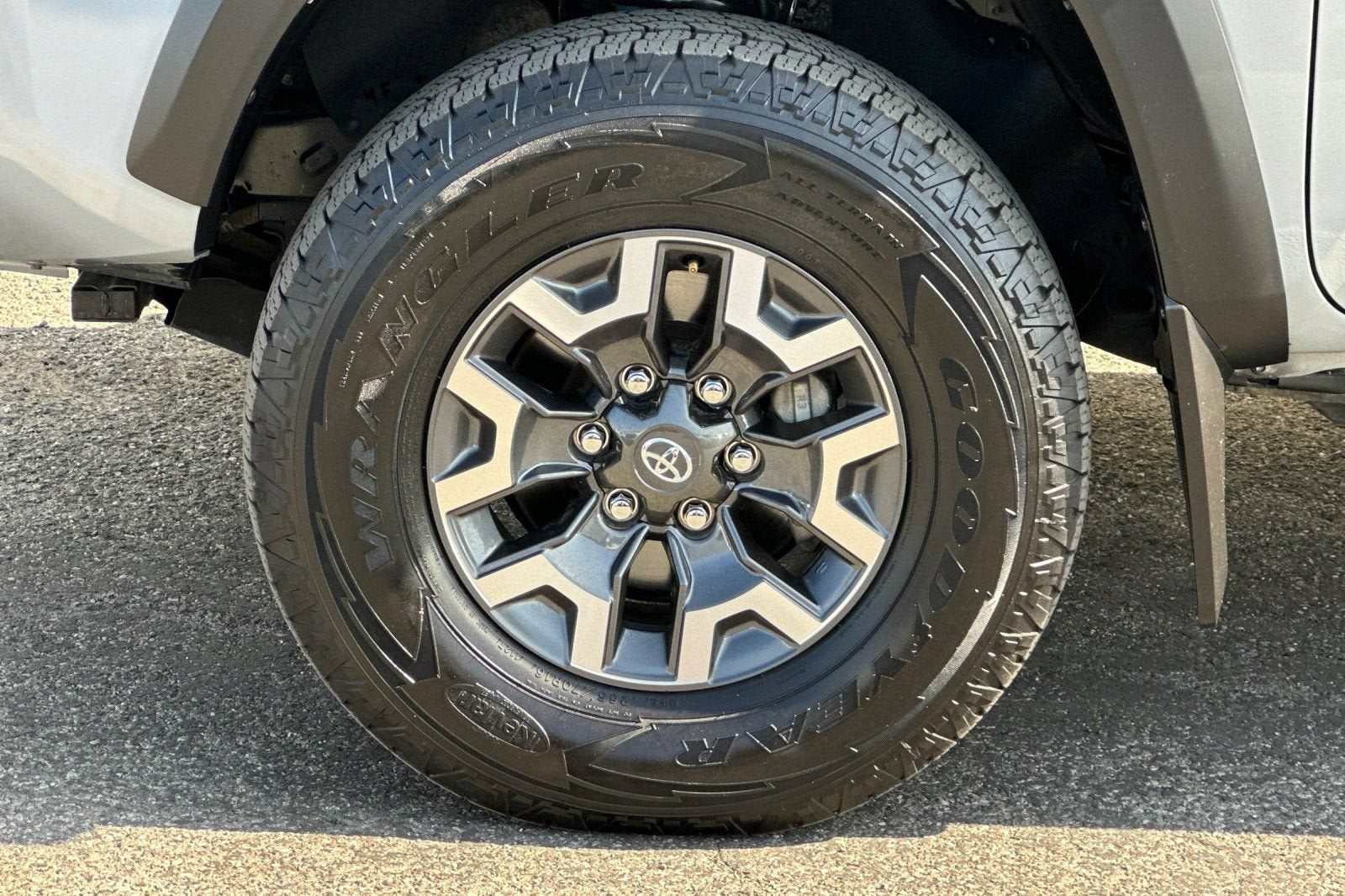 2020 Toyota Tacoma 4WD SR5
