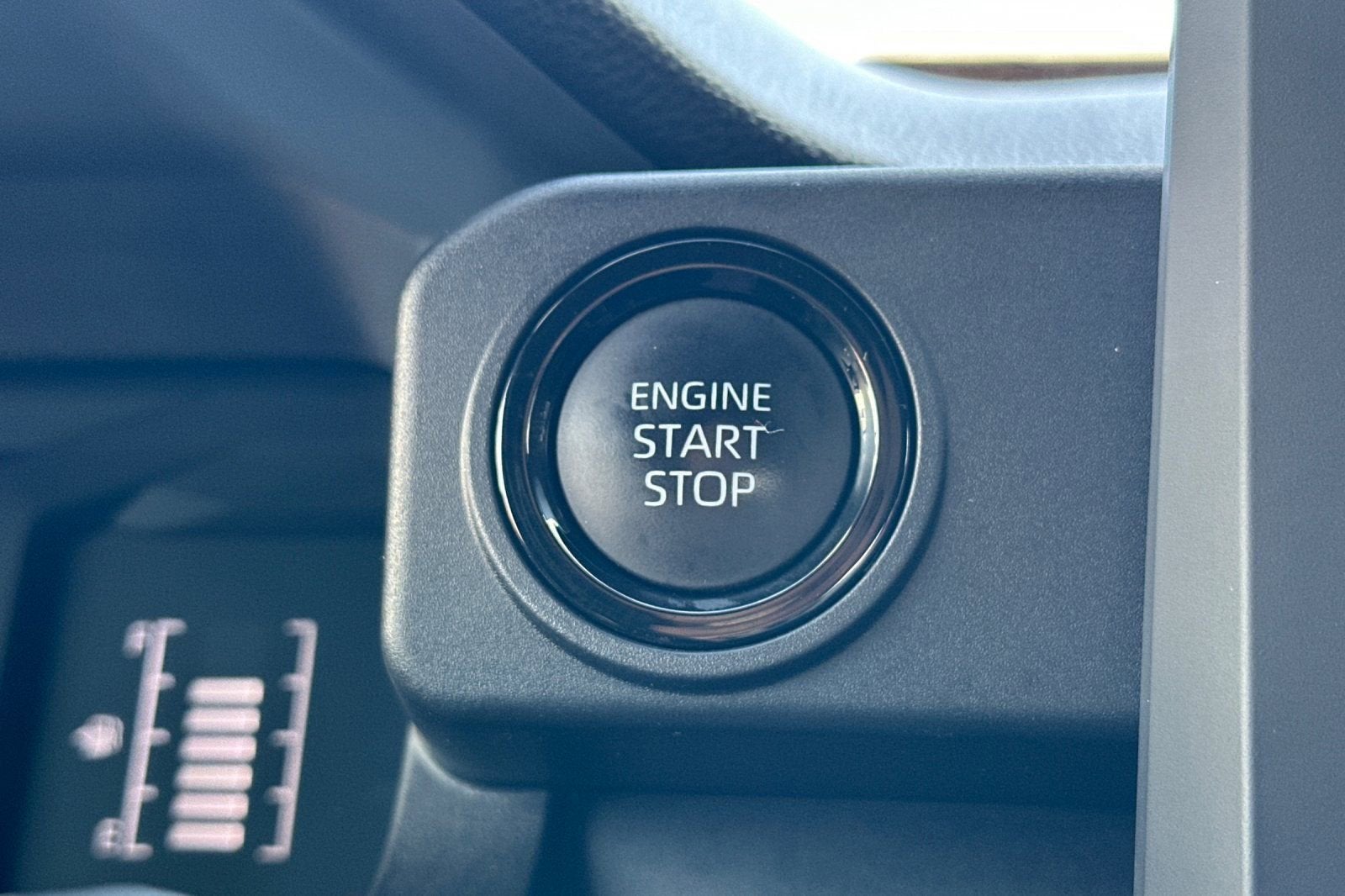 2025 Toyota Tacoma 2WD SR5