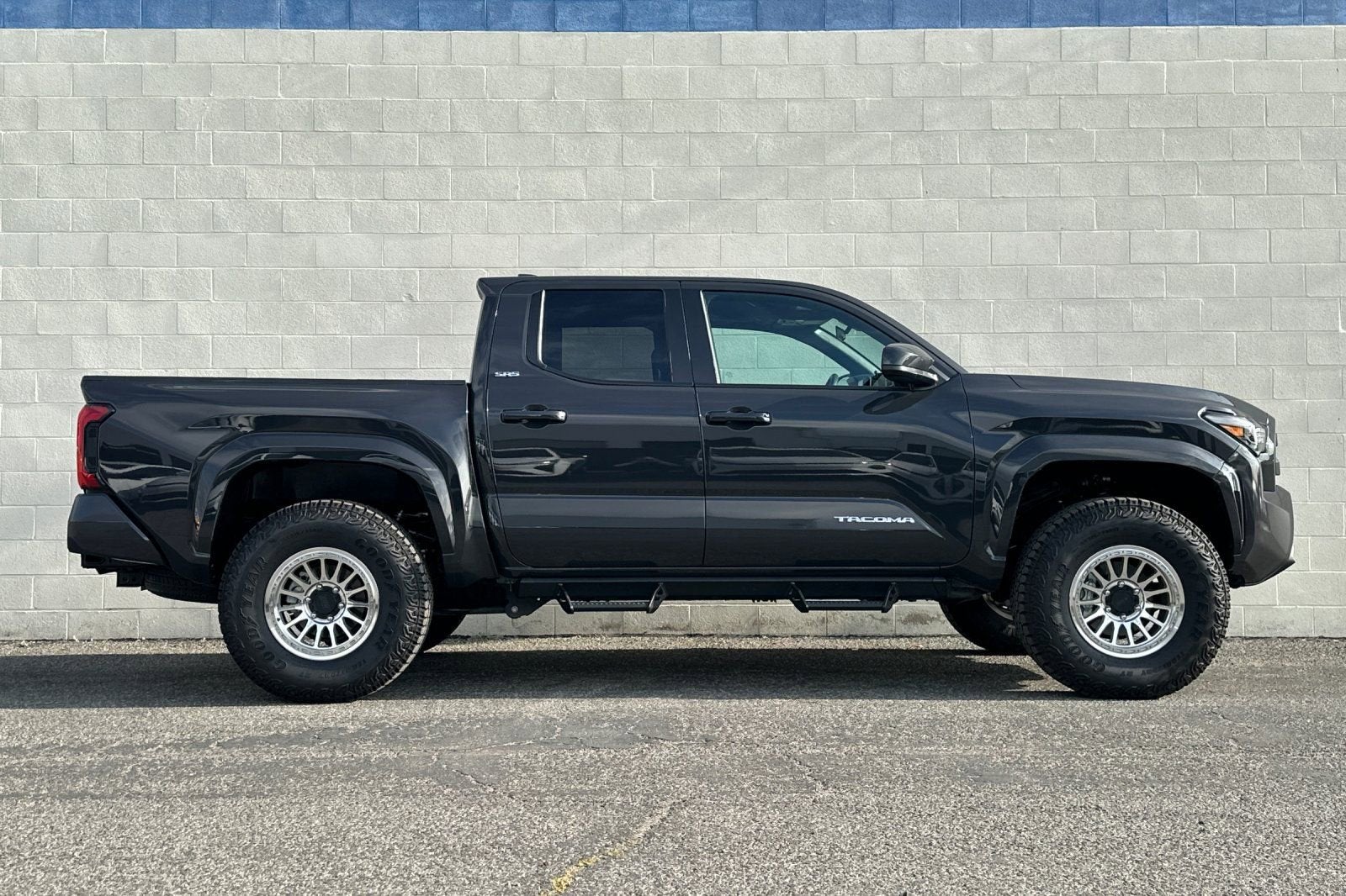 2025 Toyota Tacoma 2WD SR5