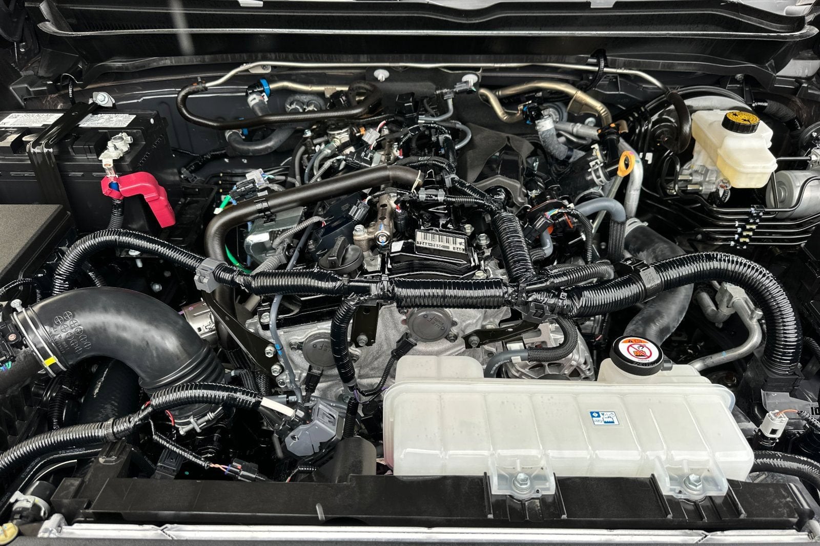 2025 Toyota Tacoma 4WD SR