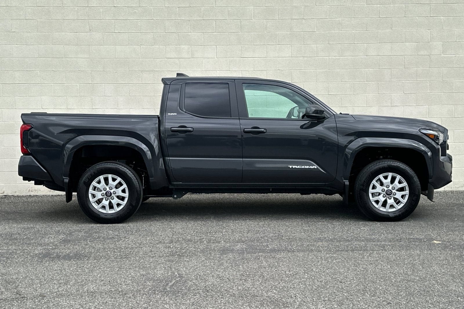 2025 Toyota Tacoma 4WD SR