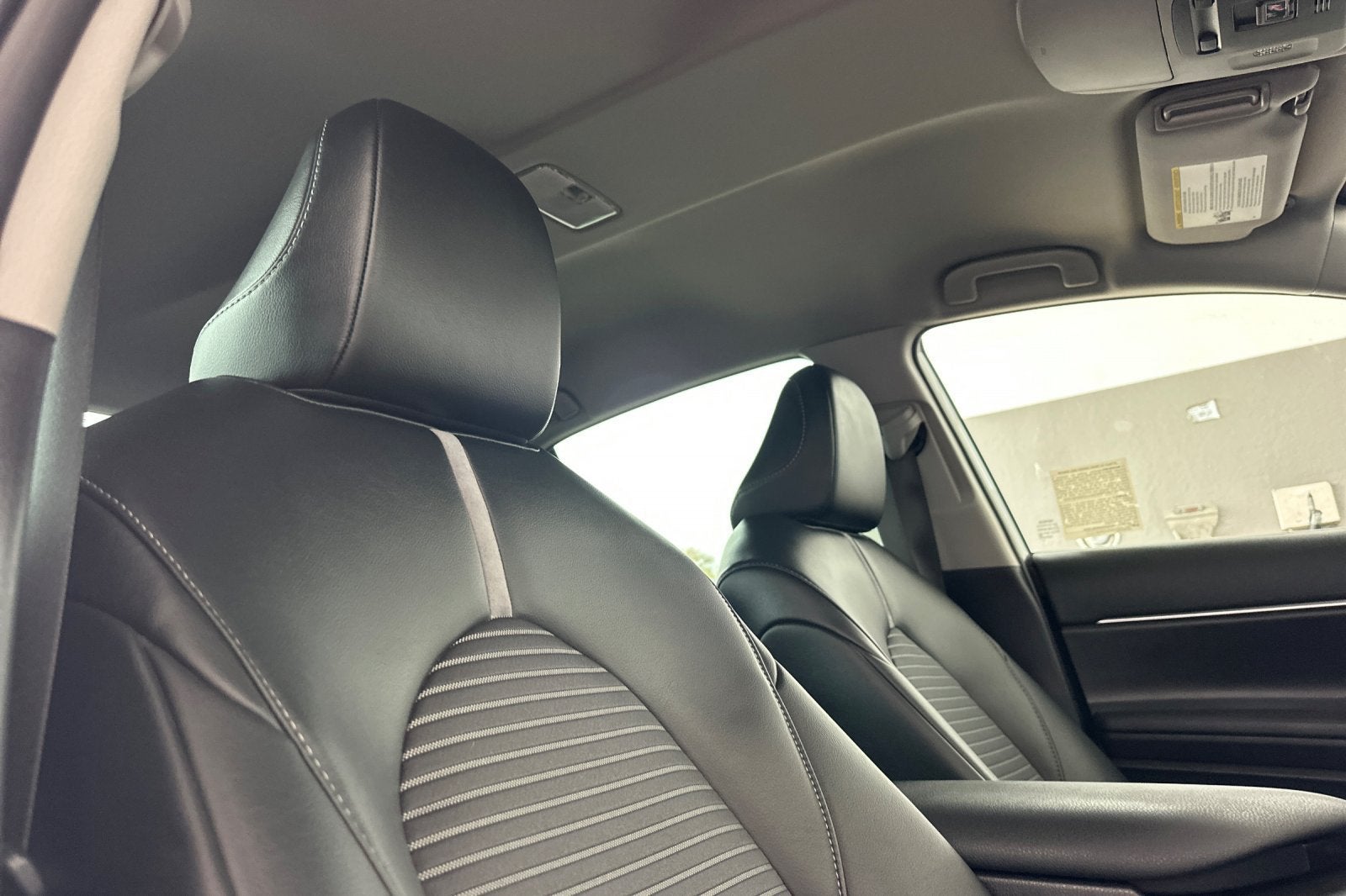 2024 Toyota Camry SE - Photo 19