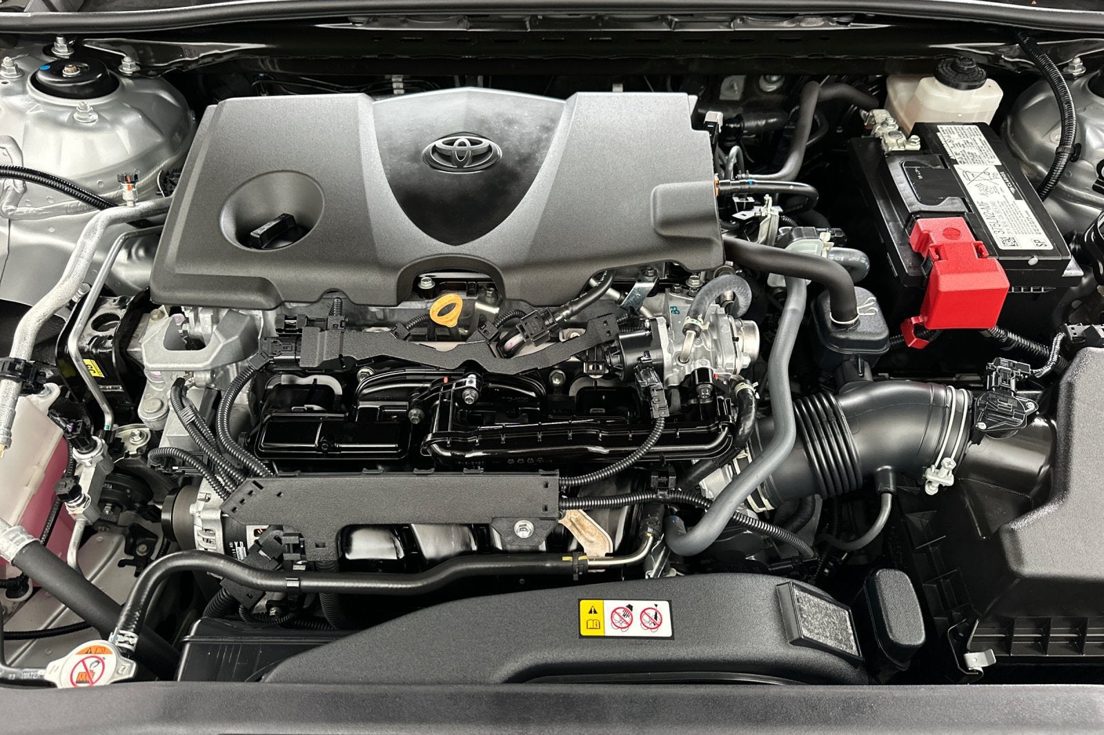 2024 Toyota Camry SE - Photo 22