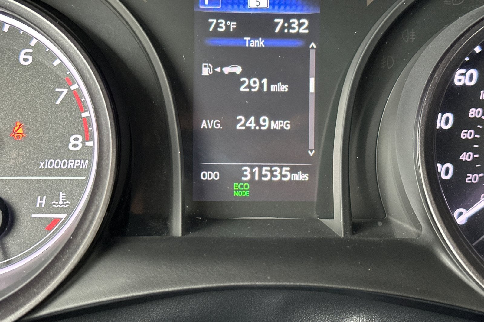 2024 Toyota Camry SE - Photo 31