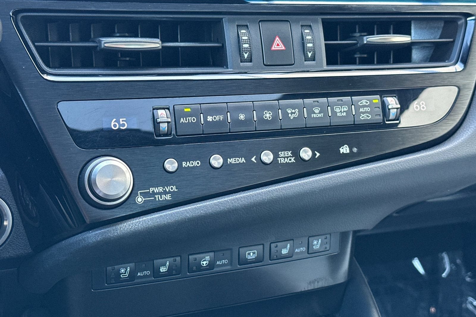 2023 Lexus ES ES 350 F SPORT Handling