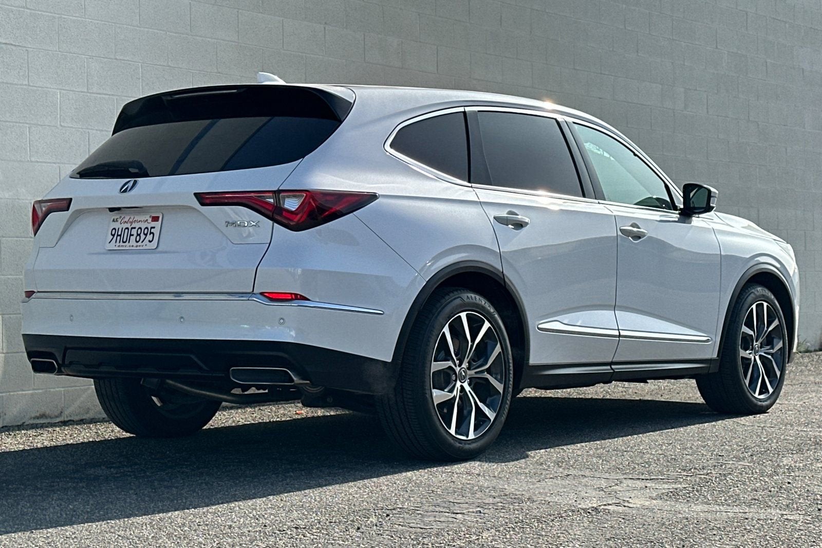 2023 Acura MDX w/Technology Package