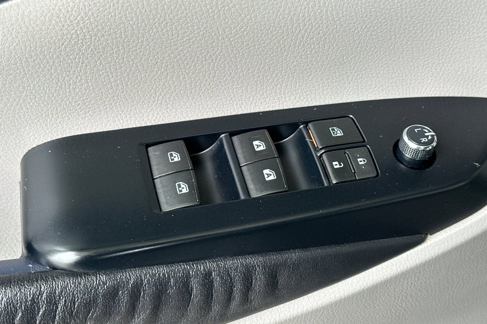 2016 Toyota Highlander LE Plus
