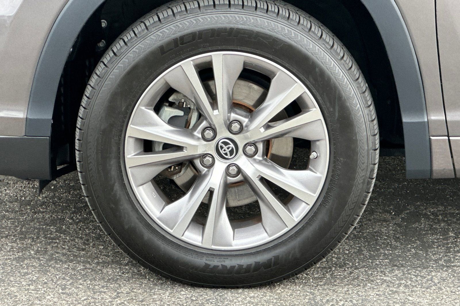 2016 Toyota Highlander LE Plus