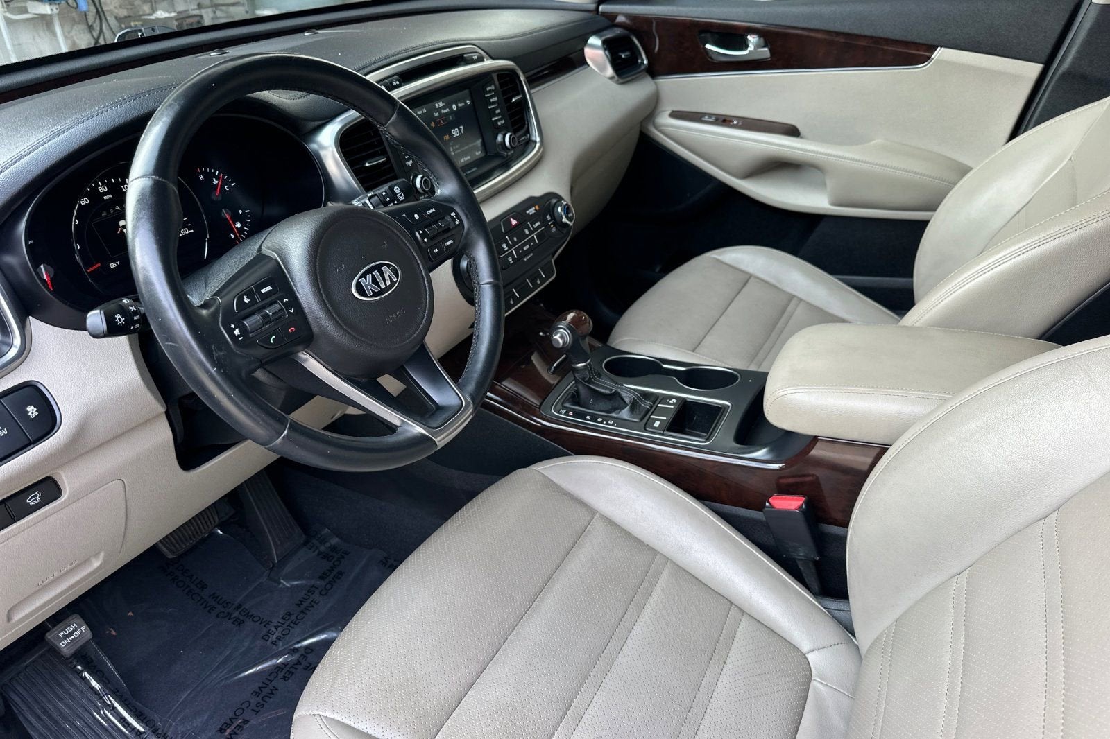 2017 Kia Sorento EX V6