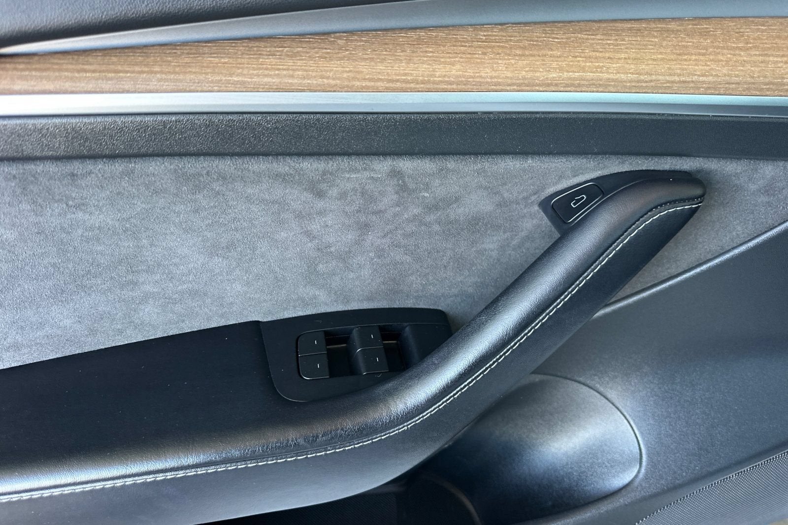 2023 Tesla Model 3 NA