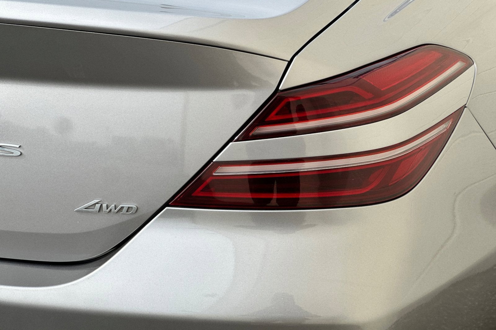 2023 Genesis G70 2.0T