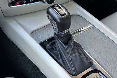 2022 Volvo V60 Cross Country T5