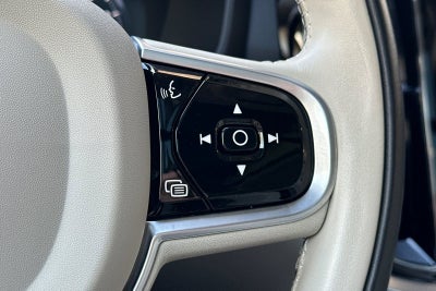 2022 Volvo V60 Cross Country T5