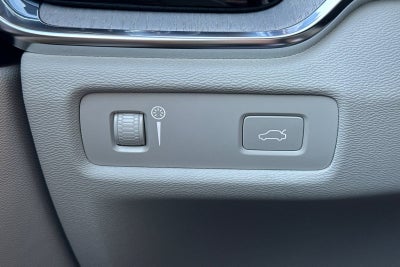 2022 Volvo V60 Cross Country T5