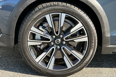 2022 Volvo V60 Cross Country T5