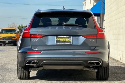 2022 Volvo V60 Cross Country T5